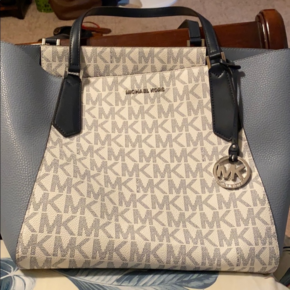 Michael Kors Tote